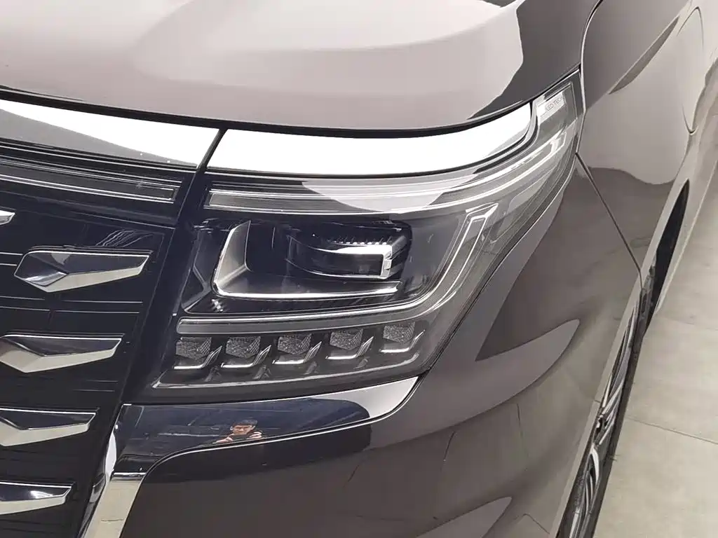 JAC Refine Refine RF8 PHEV — миниатюра 7