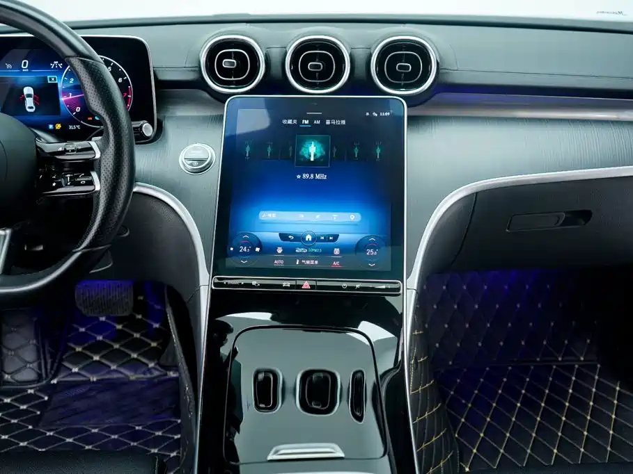 Mercedes-Benz C-Class — миниатюра 17