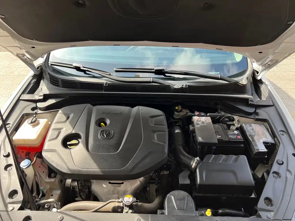 Changan Eado 2022 PLUS 1.6L GDI MT Luxury