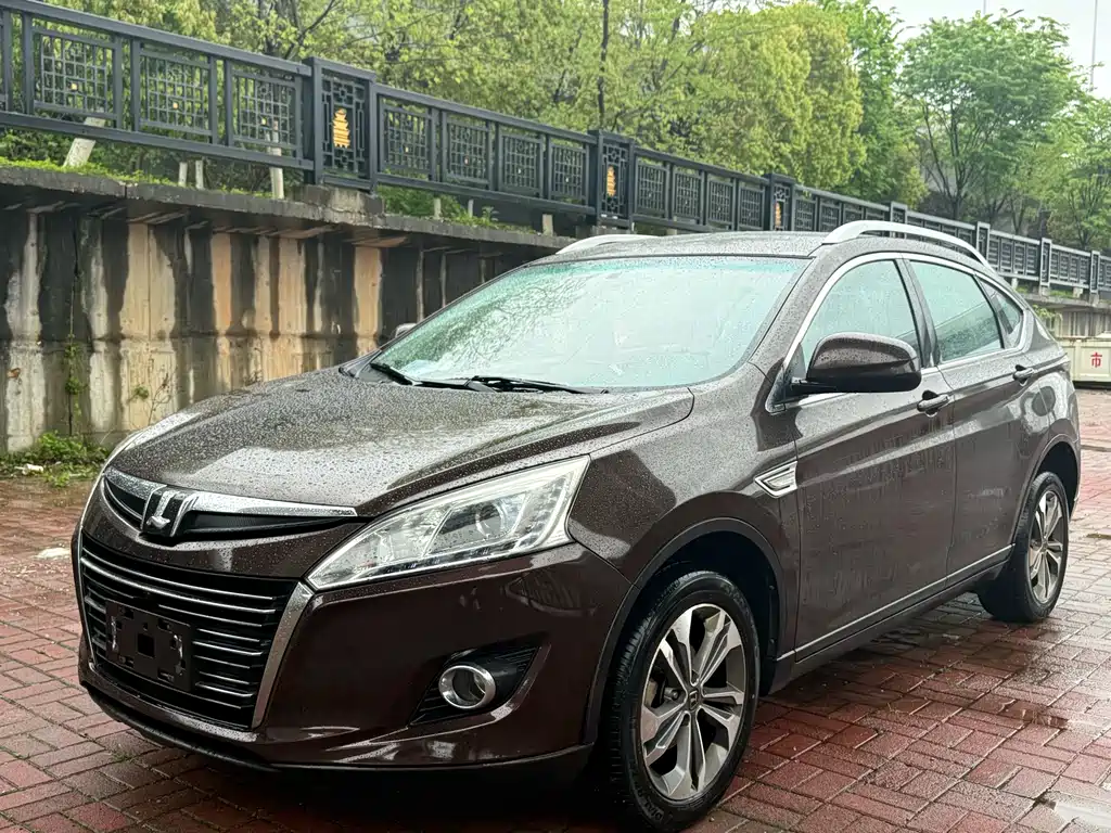 Luxgen U6 2016