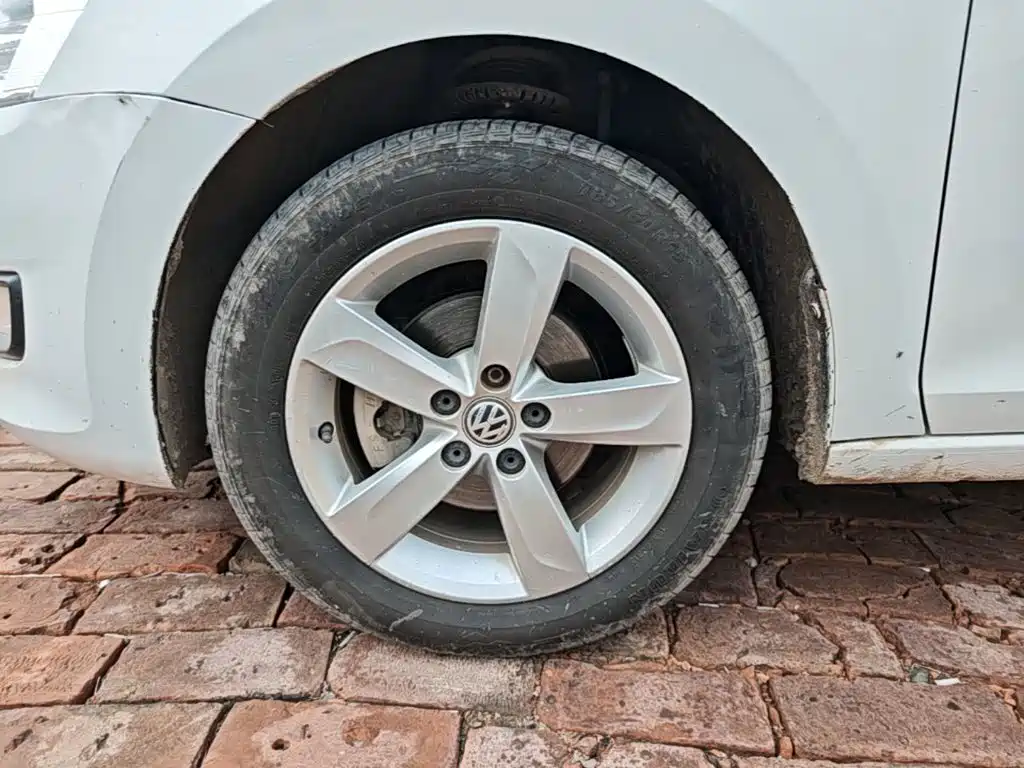 Volkswagen Santana — миниатюра 23