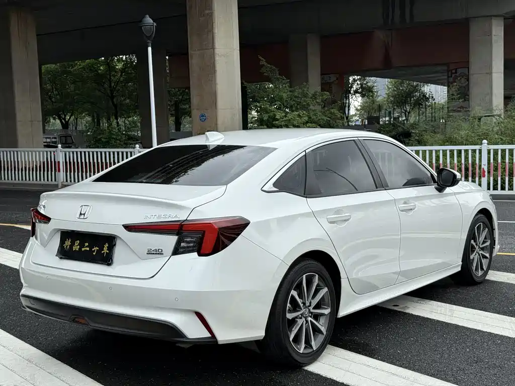 Honda Integra — миниатюра 12