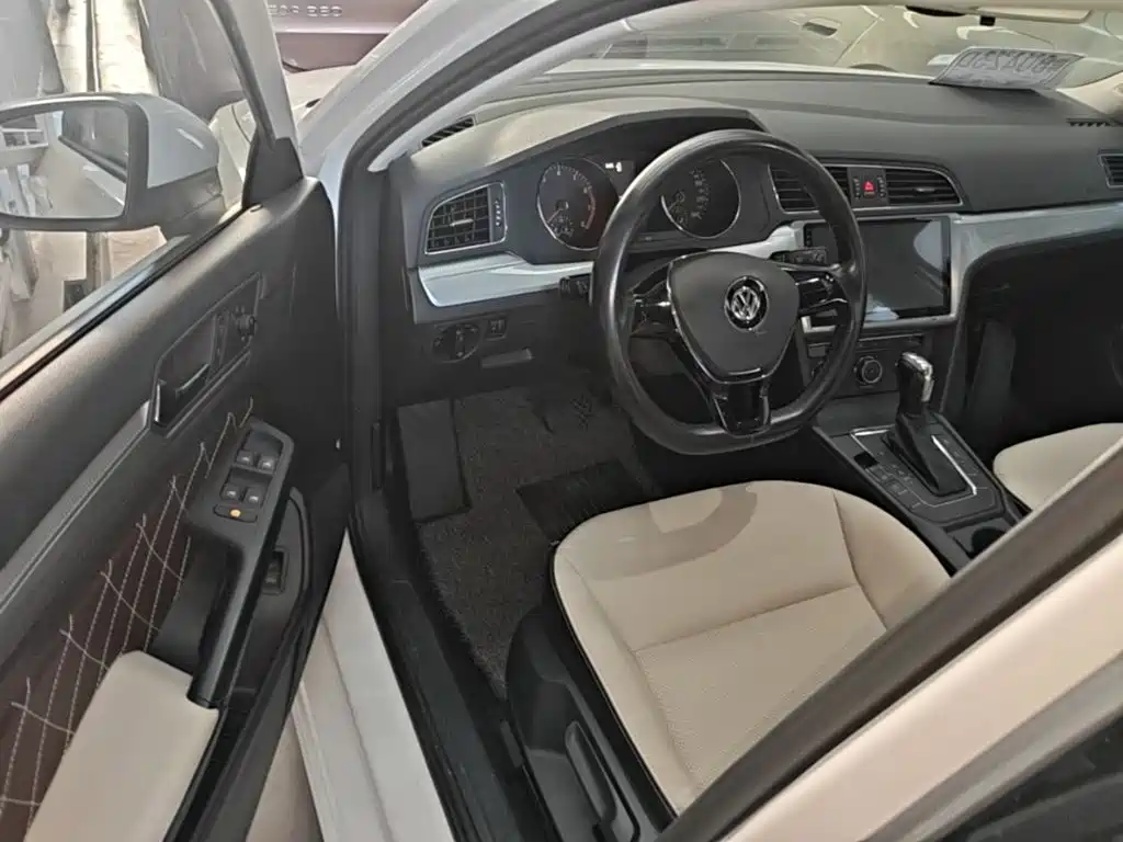 Volkswagen Lamando — миниатюра 16