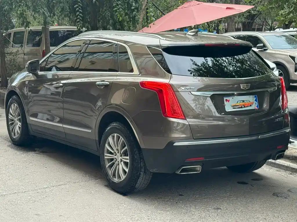 Cadillac XT5 — миниатюра 7
