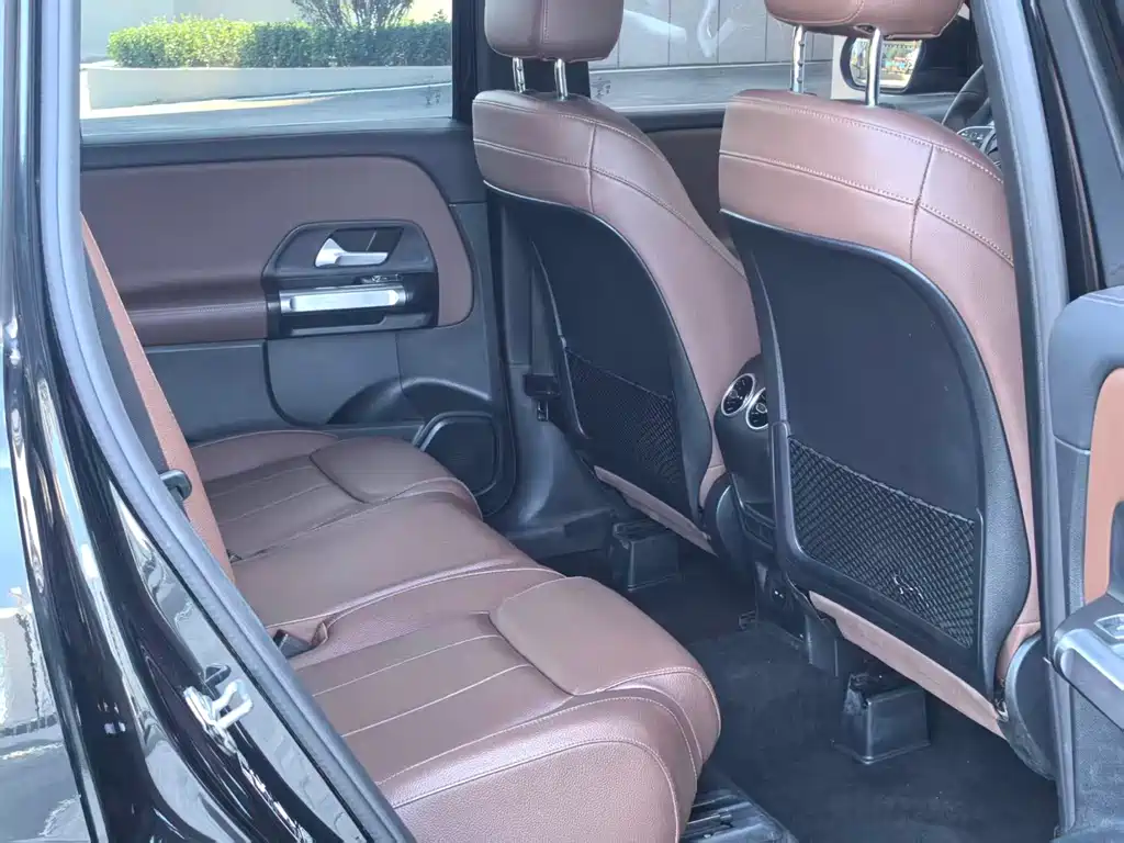 Mercedes-Benz GLB — миниатюра 9