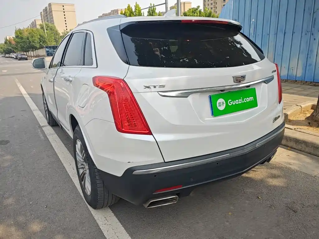 Cadillac XT5 — миниатюра 5