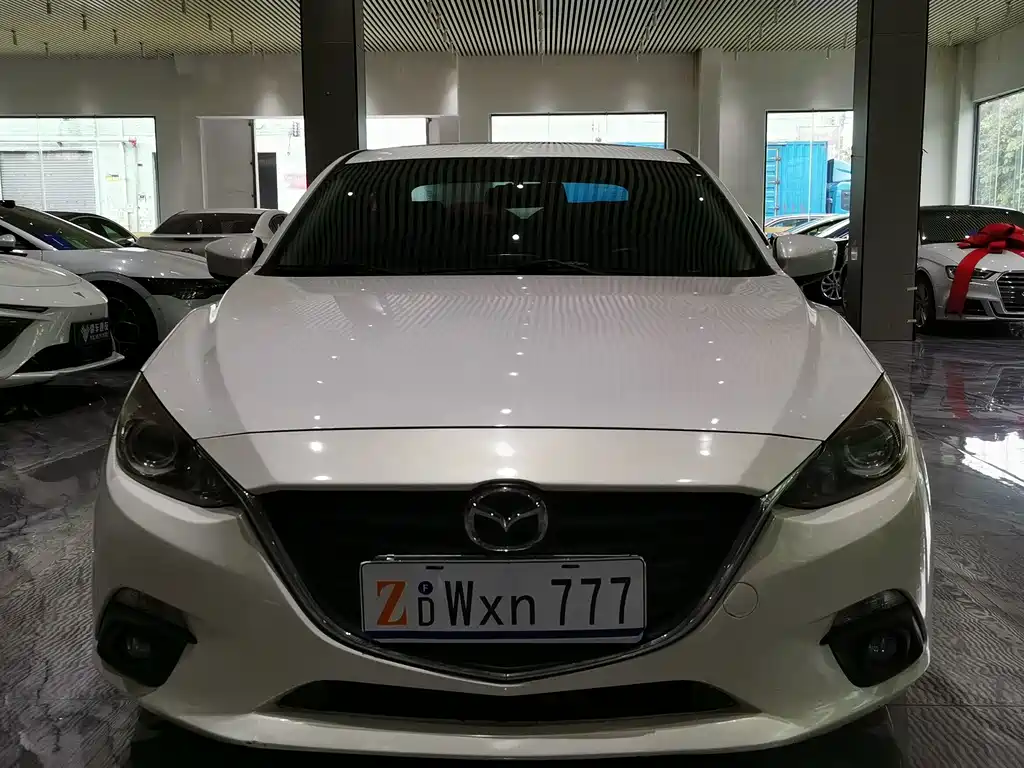 Mazda 3 Axela — миниатюра 2