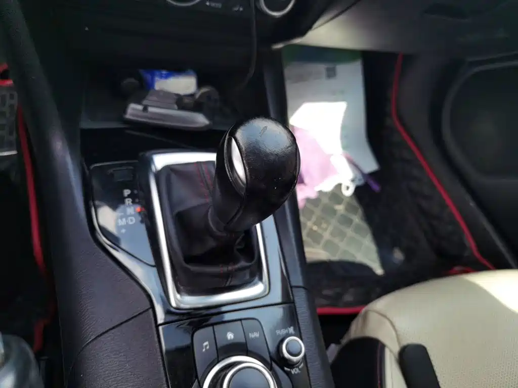 Mazda 3 Axela — миниатюра 11