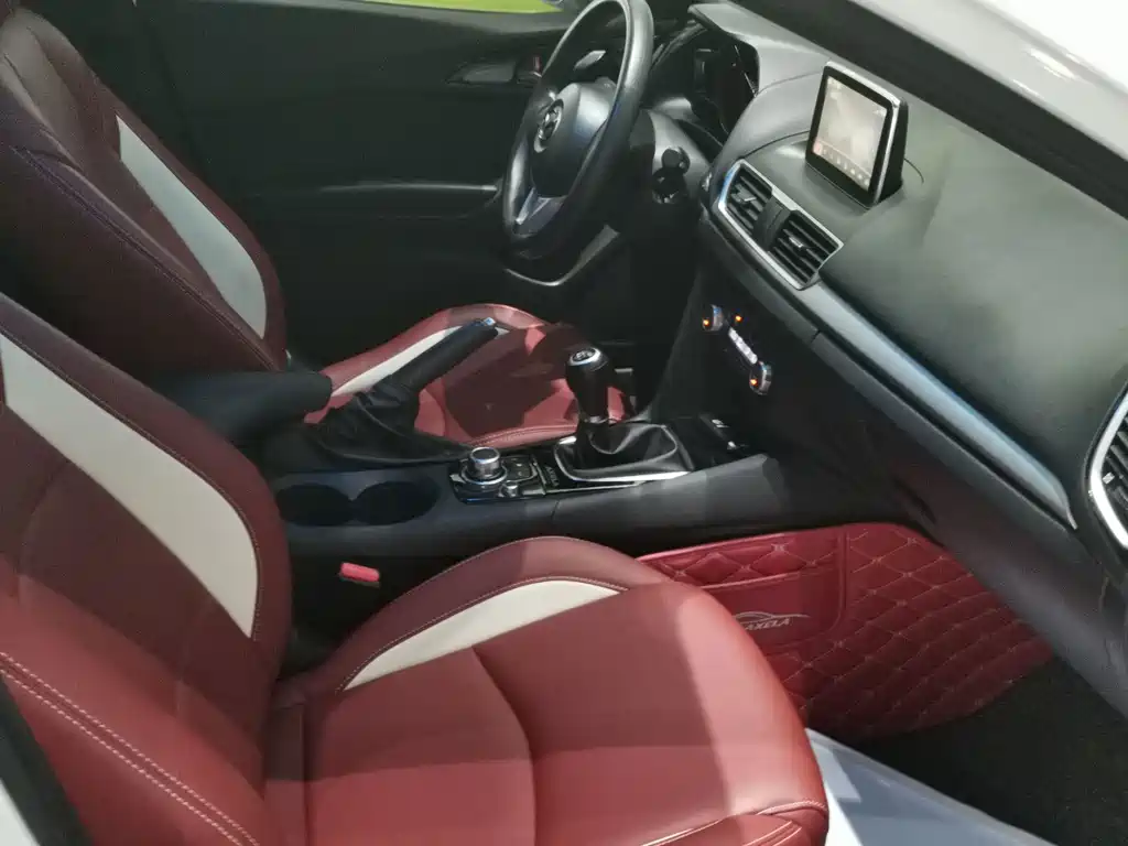 Mazda 3 Axela — миниатюра 17