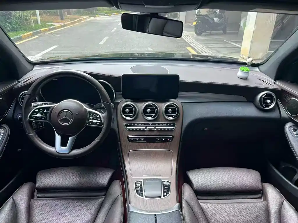 Mercedes-Benz GLC — миниатюра 5