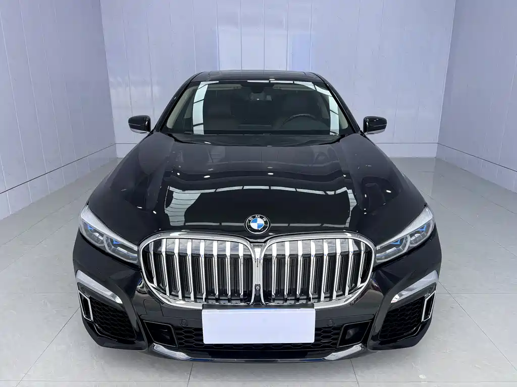 BMW 7 Series 7 2018 740Li Lead
