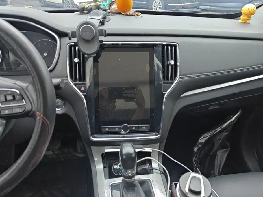 Roewe RX5 — миниатюра 13