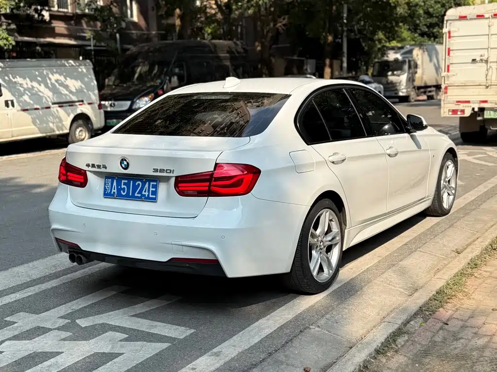 BMW 3 Series — миниатюра 10