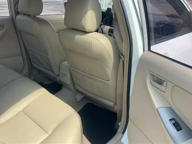 Toyota Corolla 2013 1.6L AT Luxury