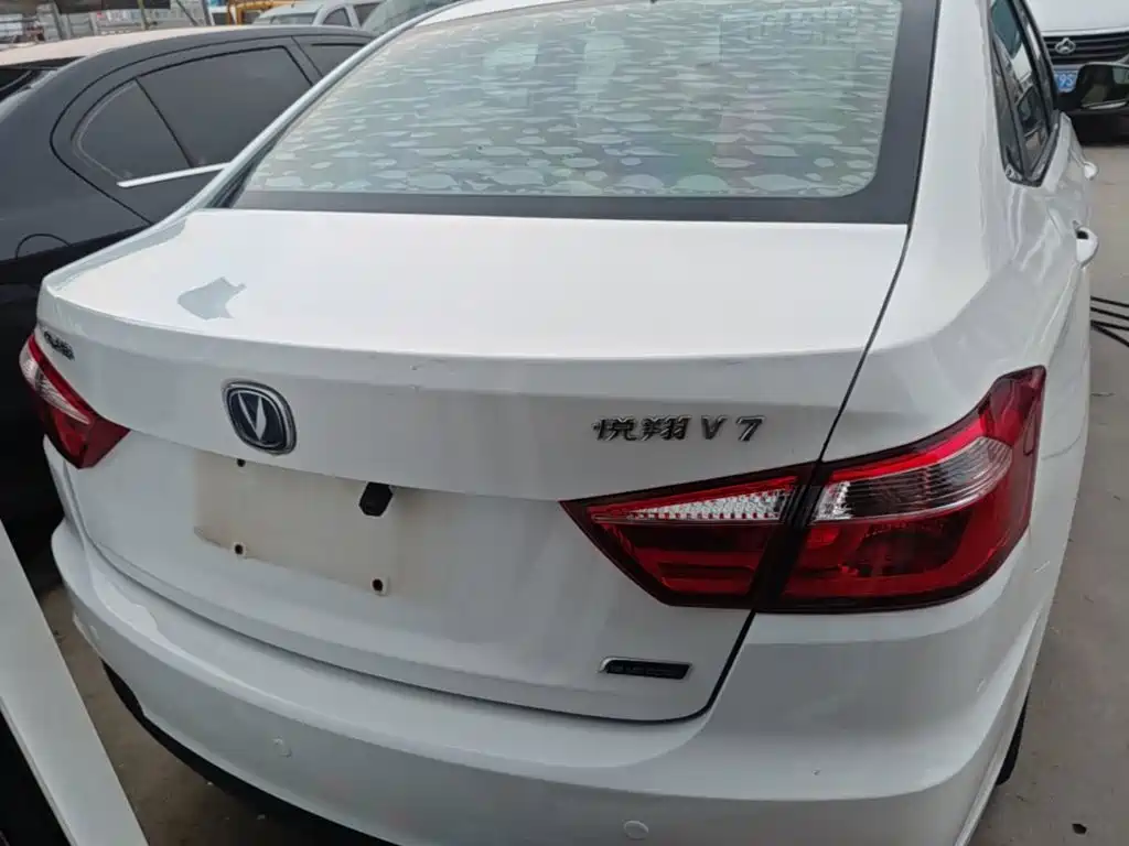 Changan V7 — миниатюра 6