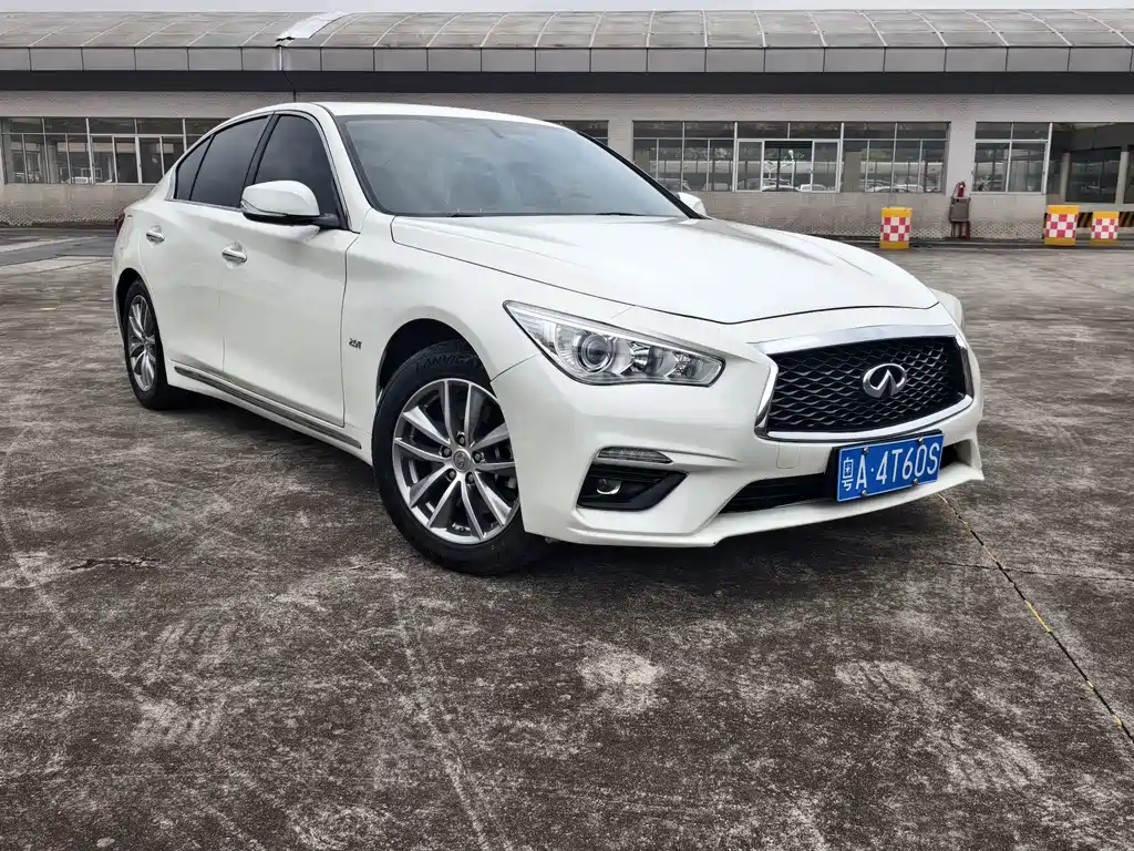 Infiniti Q50L — миниатюра 15