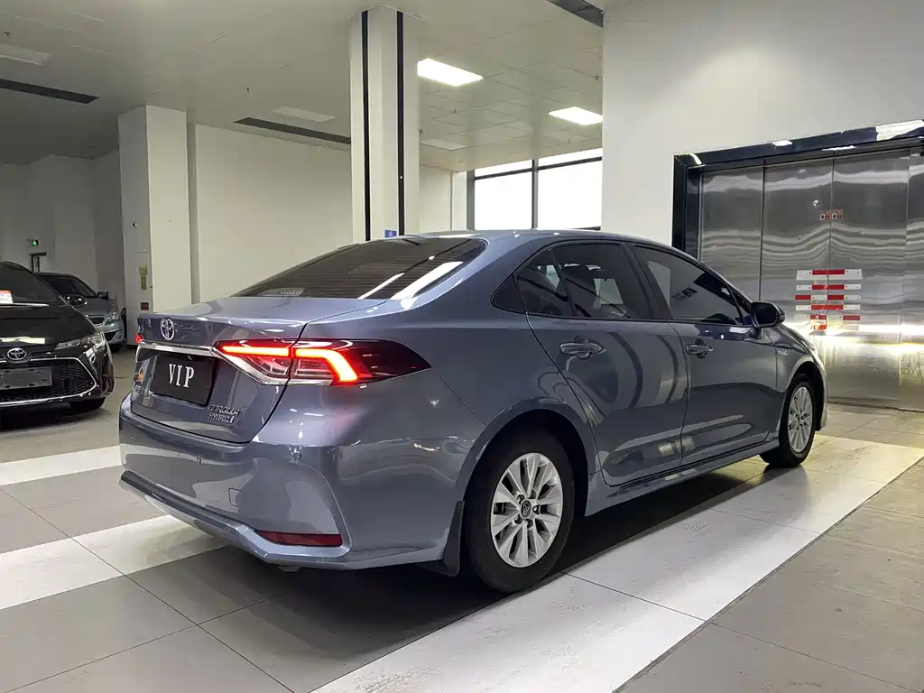 Toyota Corolla — миниатюра 7