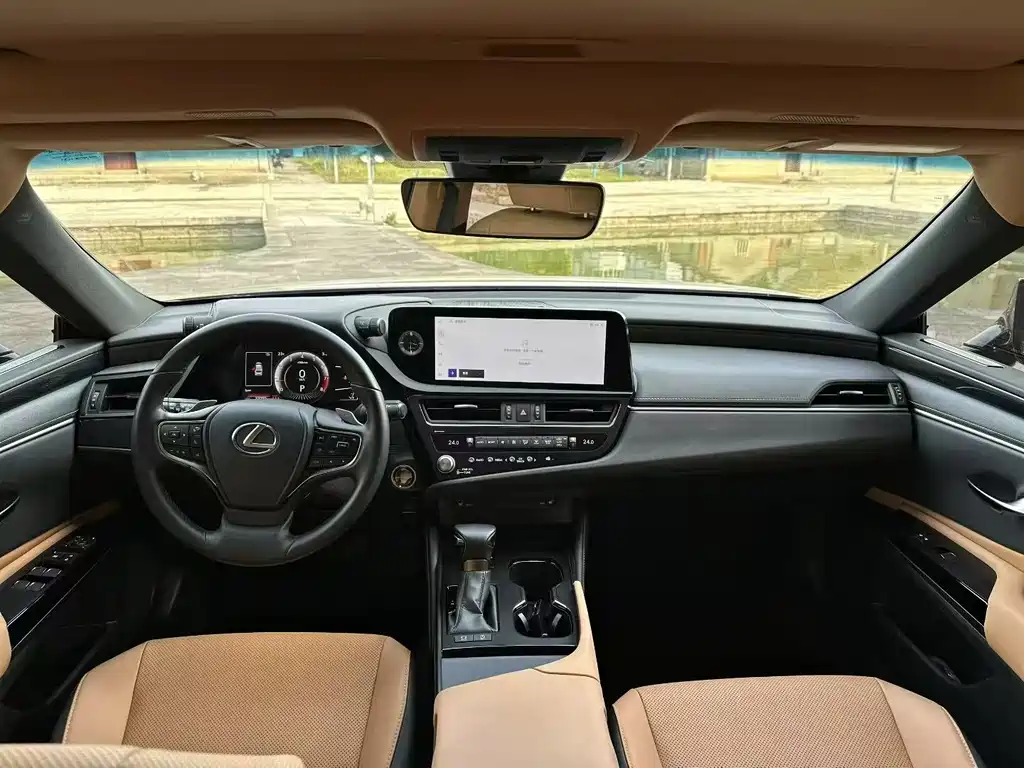 Lexus ES — миниатюра 5
