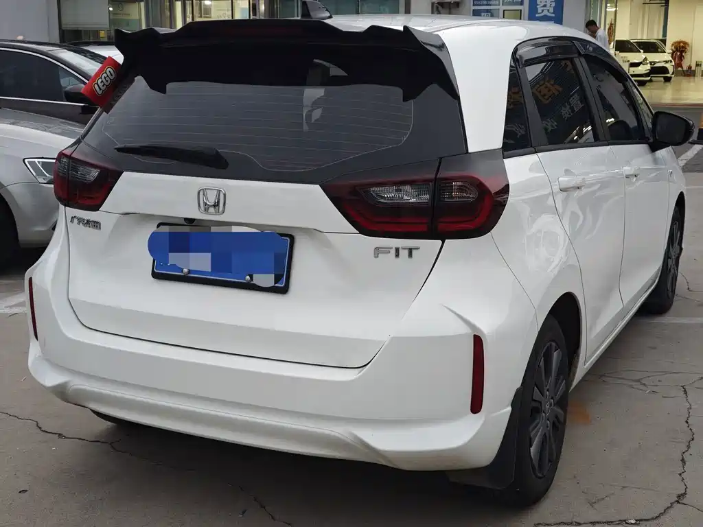 Honda Fit — миниатюра 5