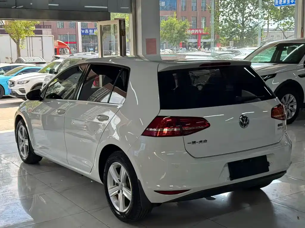 Volkswagen Golf — миниатюра 5