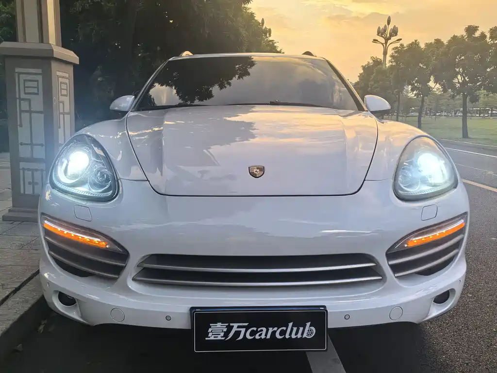 Porsche Cayenne — миниатюра 2