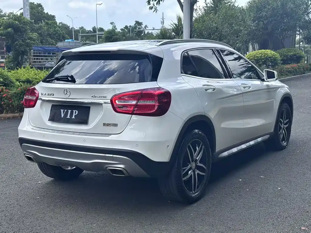 Mercedes-Benz GLA — миниатюра 8
