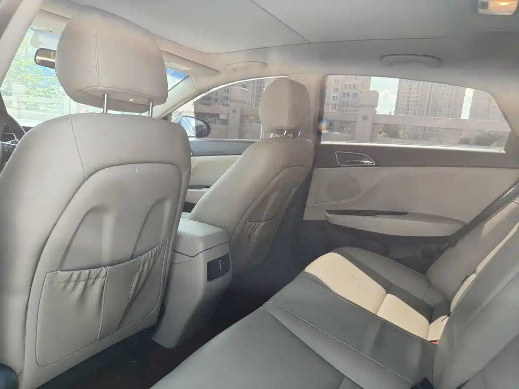 Hyundai Mistra — миниатюра 12