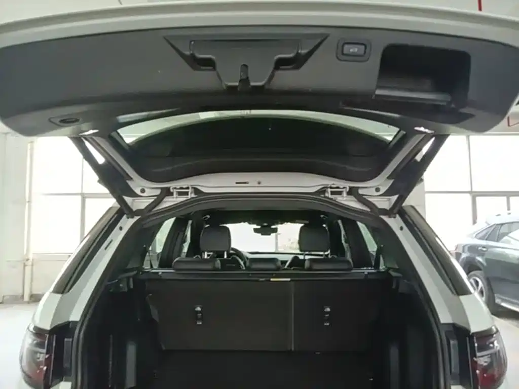 Land Rover Discovery Sport — миниатюра 19