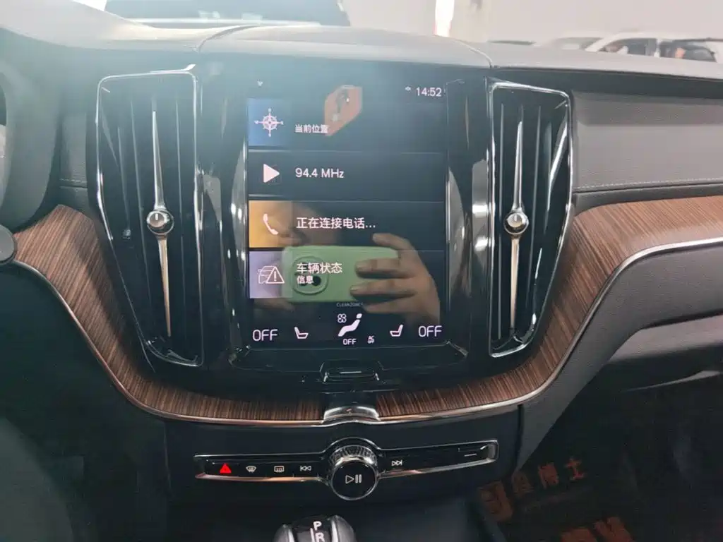 Volvo XC60 — миниатюра 13