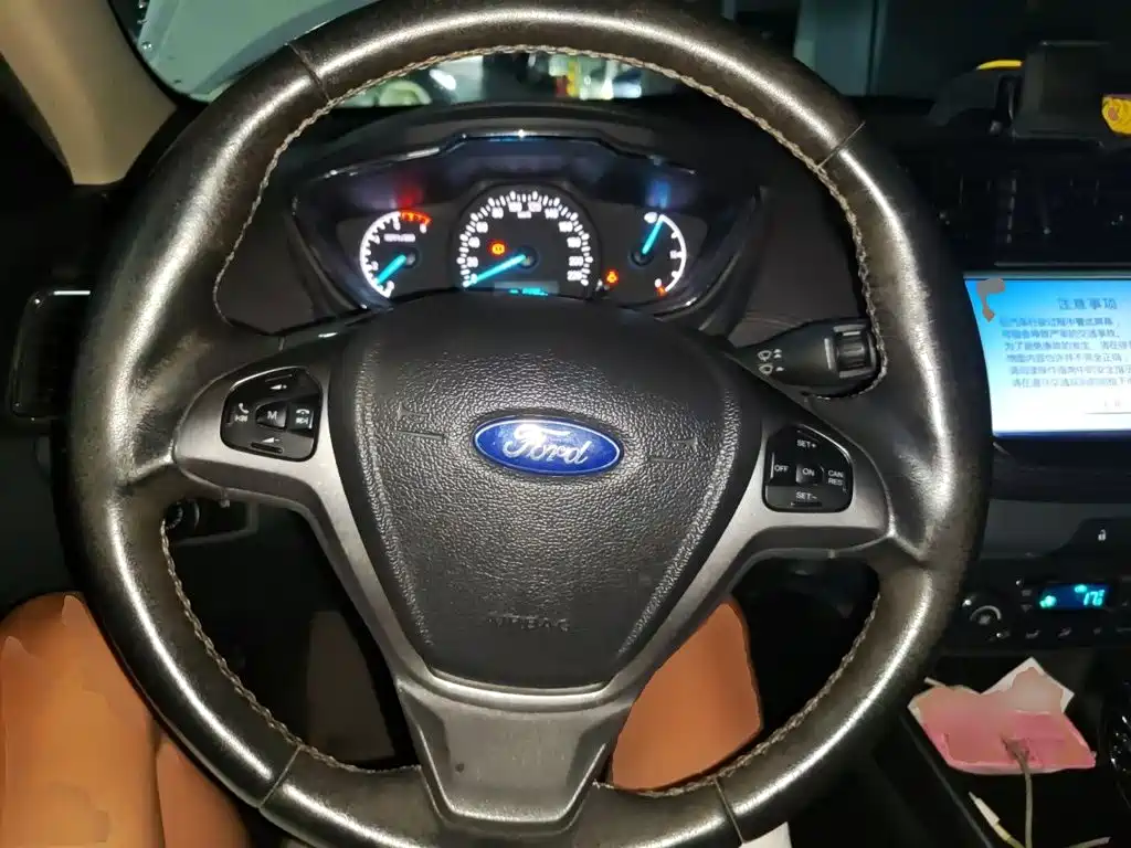 Ford Escort — миниатюра 6
