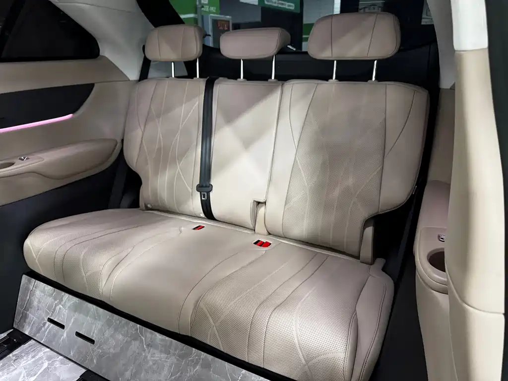 Xpeng X9 — фотографии объявления, Фото 11