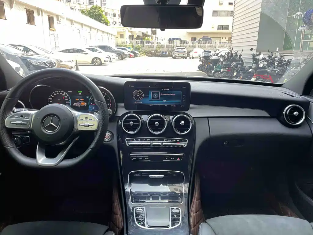Mercedes-Benz C-Class — миниатюра 9
