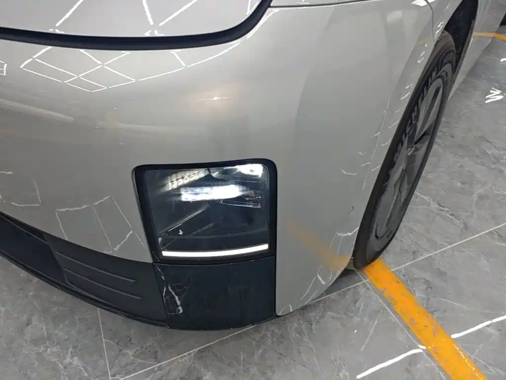 Li Auto Li MEGA — миниатюра 24