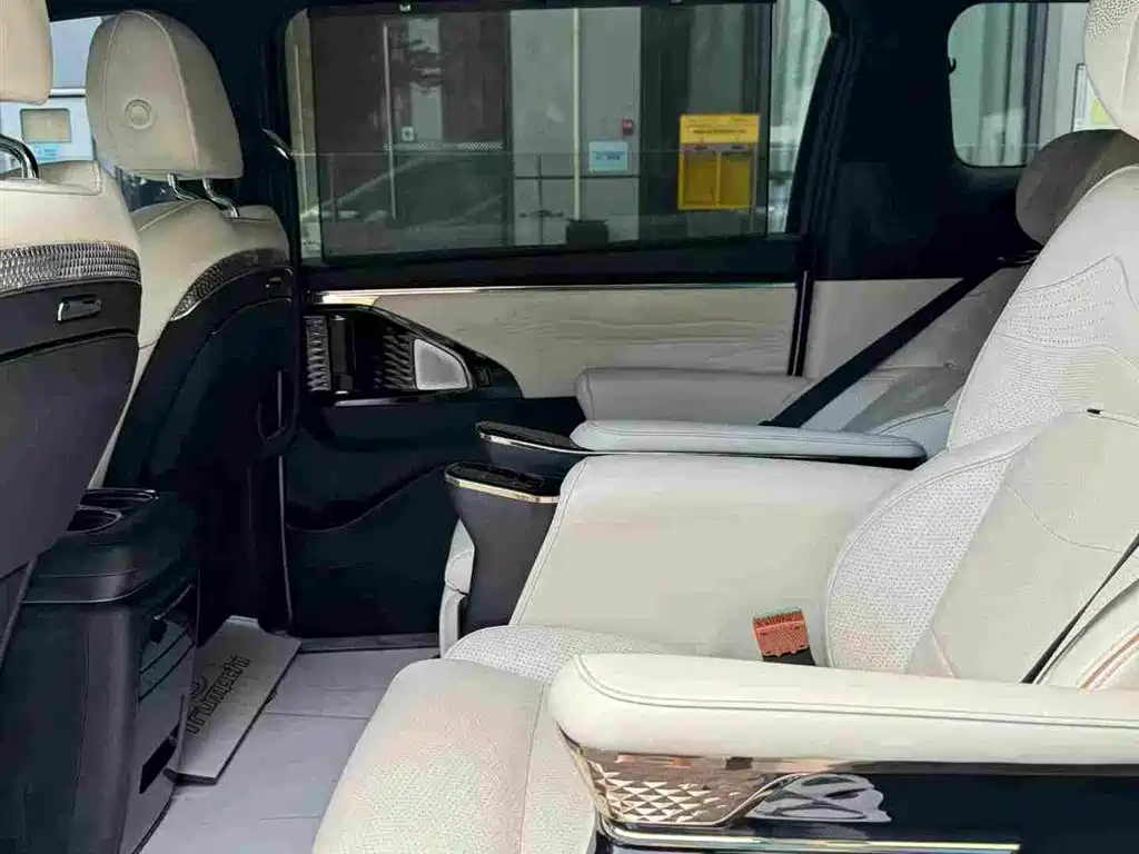GAC Motor Trumpchi M8 — миниатюра 10