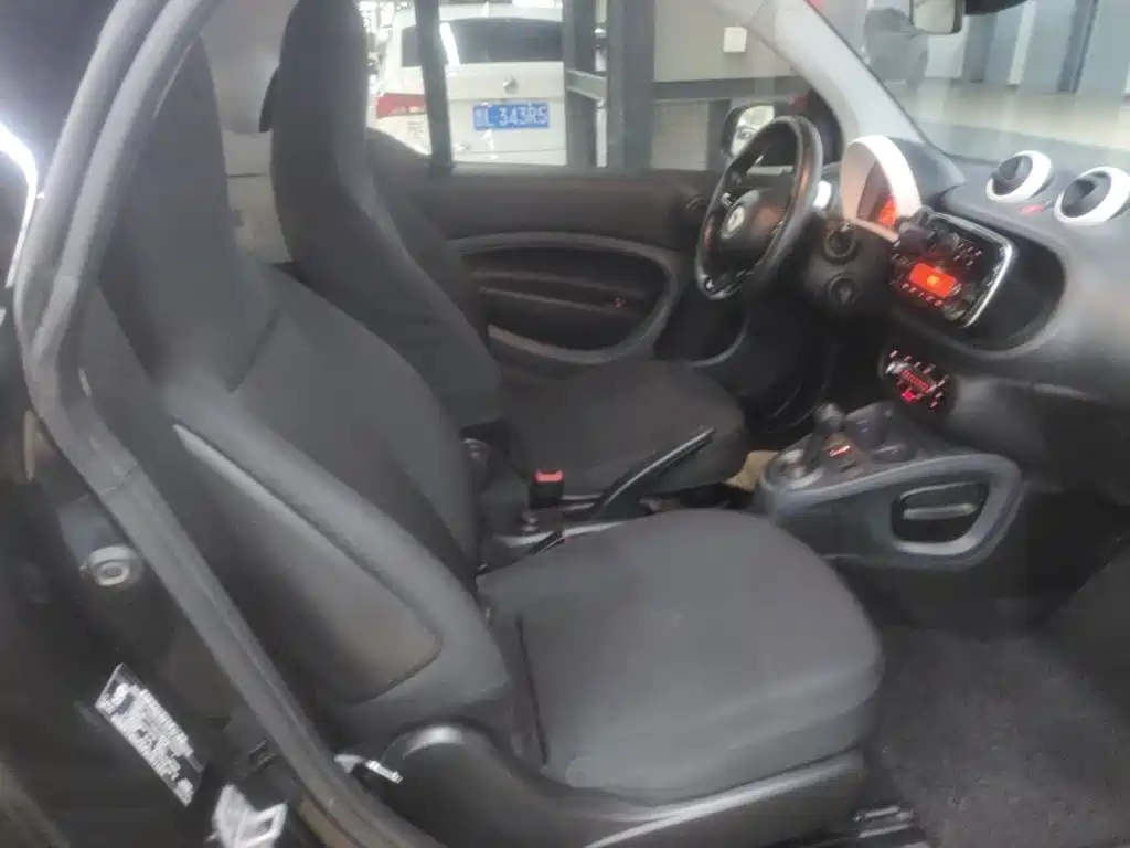 smart Smart Fortwo — миниатюра 25