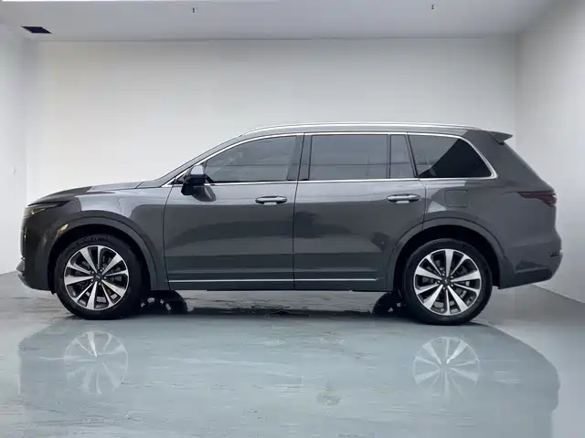 Li Auto Li ONE — миниатюра 7