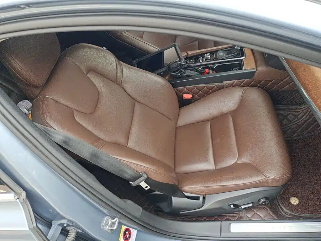 Volvo S90 — миниатюра 25