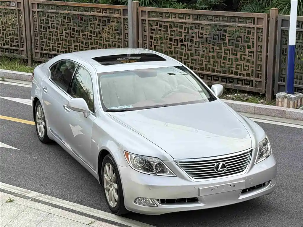 Lexus LS 2006 460