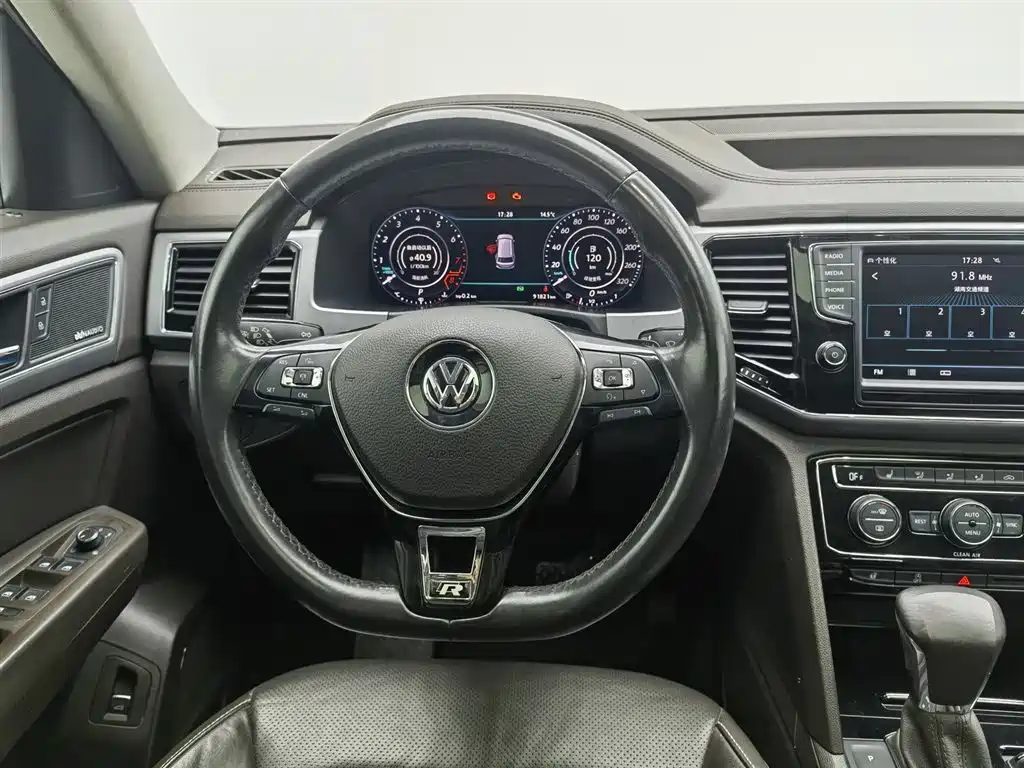 VOLKSWAGEN TOURANG