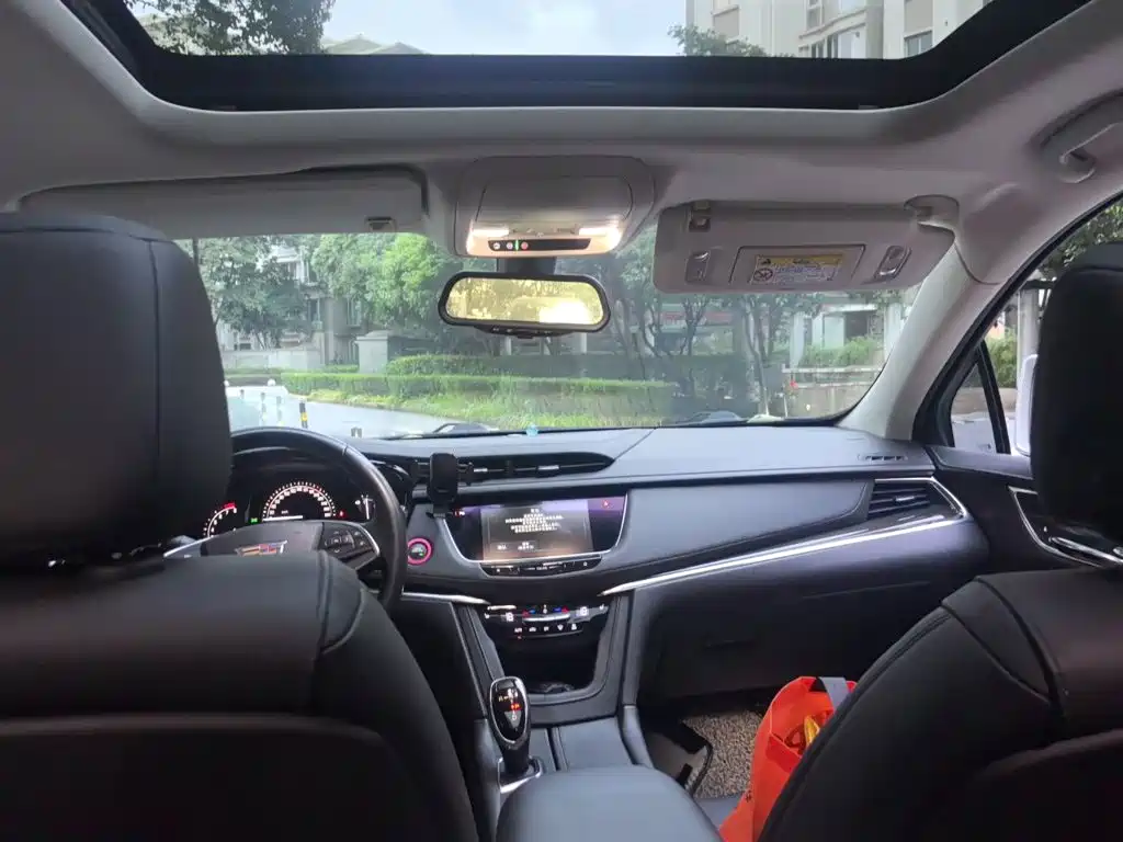 Cadillac XT5 — миниатюра 9