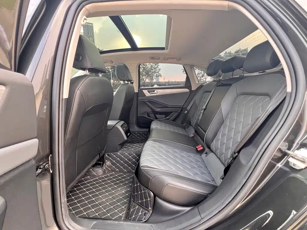 Volkswagen Sagitar — миниатюра 10