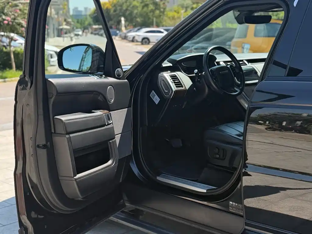 Land Rover Sport PHEV — миниатюра 15