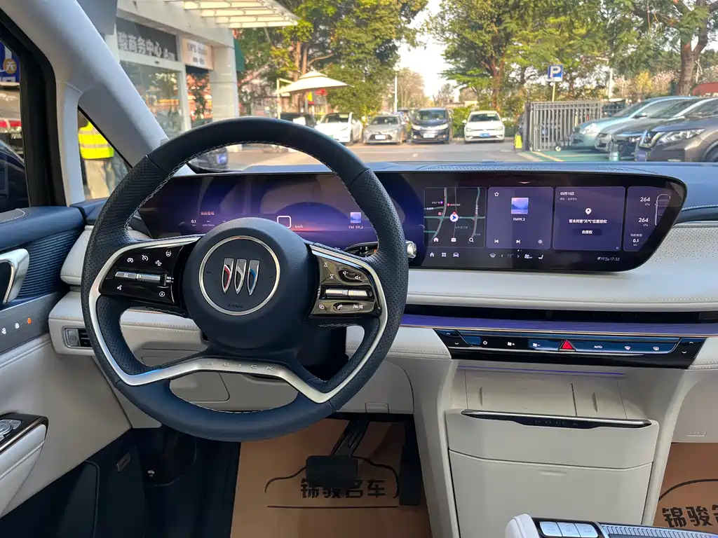 BUICK GL8 NEW ENERGY