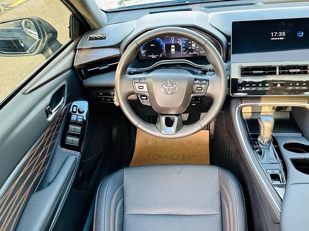 Toyota Avalon — миниатюра 18