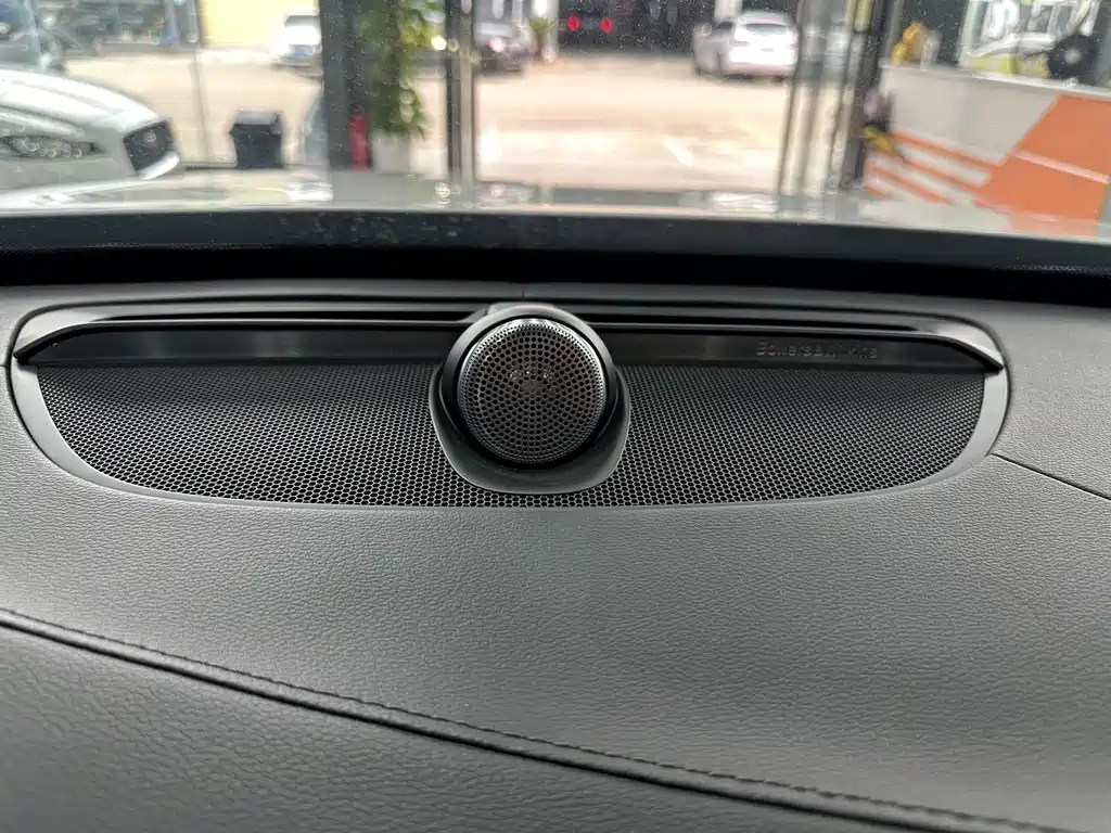 VOLVO XC90 PLUG IN HYBRID