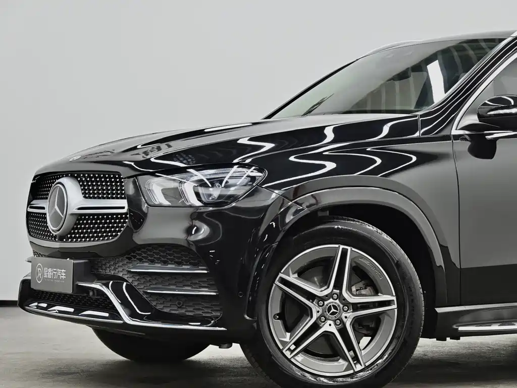 Mercedes-Benz GLE (Import) — миниатюра 26