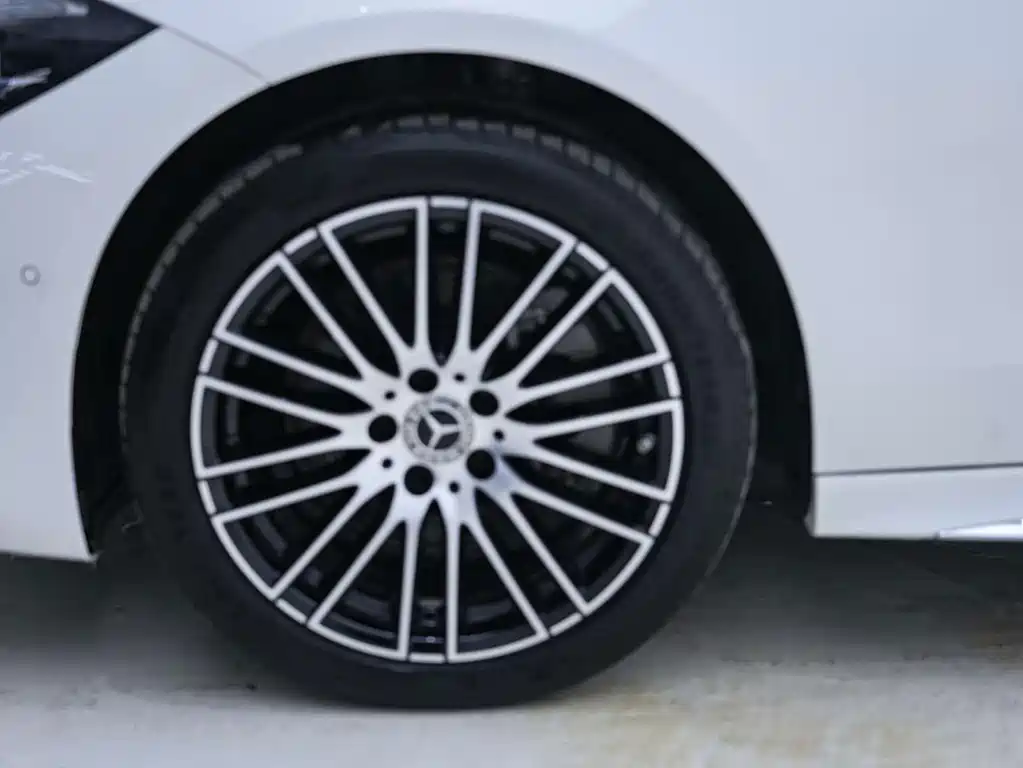 Mercedes-Benz C-Class — миниатюра 8