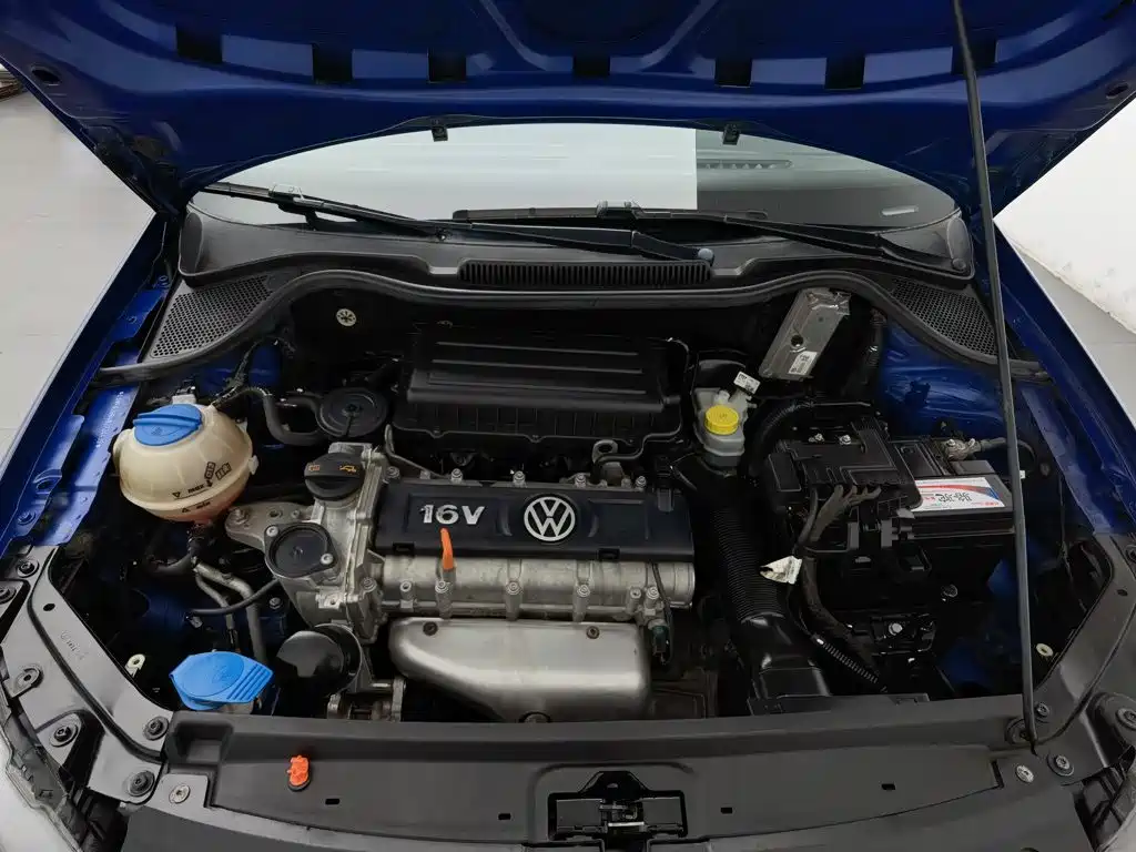 Volkswagen Polo — миниатюра 6