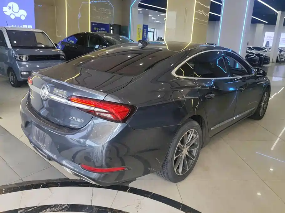 Buick LaCrosse — миниатюра 3
