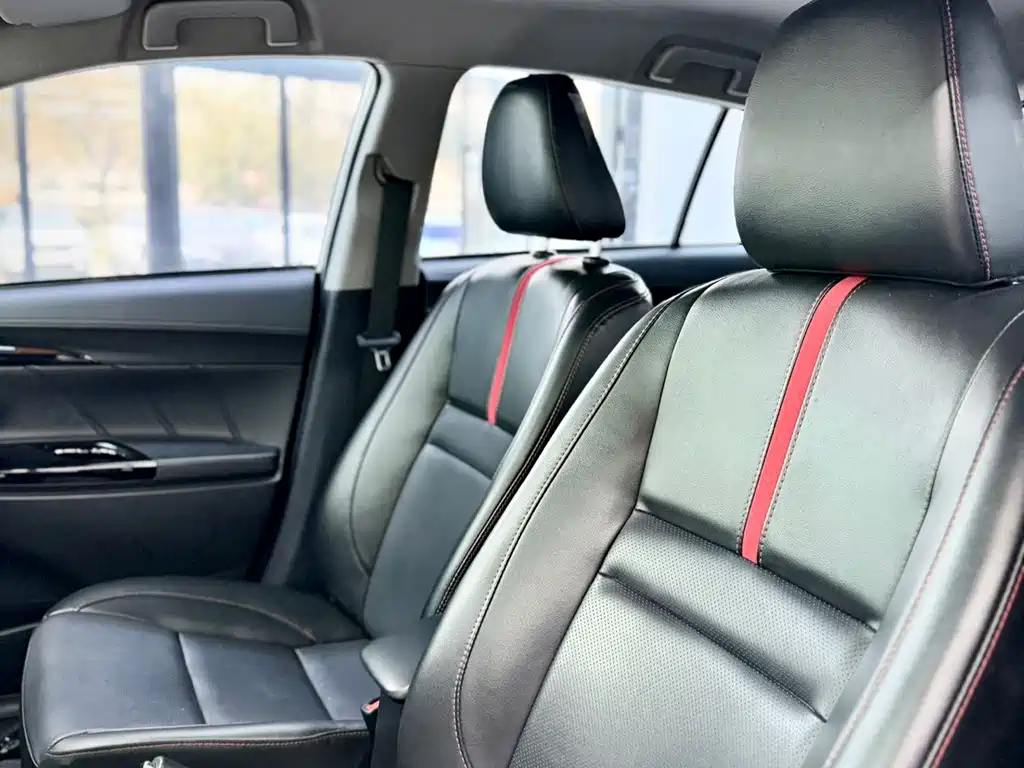 TOYOTA YARIS L ZHIXUAN